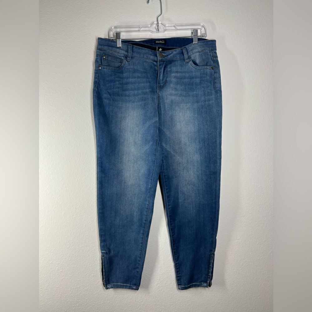 Celebrity pink stretch jean, skinny ankle size 13